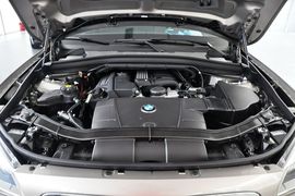 2013款宝马X1 sDrive18i领先型