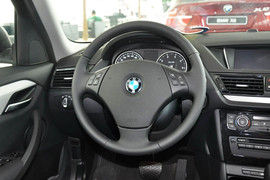 2013款宝马X1 sDrive18i领先型