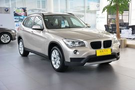 2013款宝马X1 sDrive18i领先型