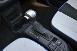 2012款荣威E50基本型