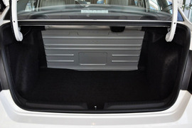 2013款斯柯达昕锐1.6L自动优选型