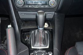 2014款马自达3 昂克赛拉1.5L手自一体尊贵型