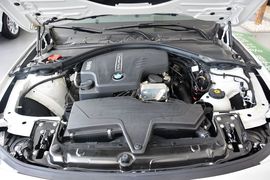 2014款宝马320i进取型