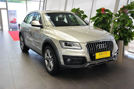 2013款奥迪Q5 45TFSI quattro越野型