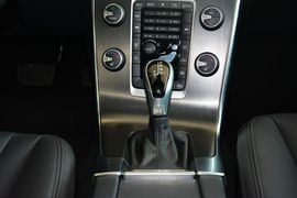 2014款沃尔沃S60L T5智驭版