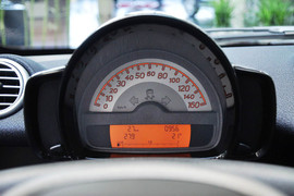 2012款smart fortwo 1.0MHD硬顶舒适版
