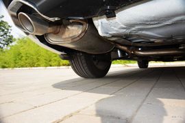 2014款奔腾B70 1.8T手自一体运动尊享型