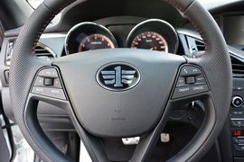 2014款奔腾B70 1.8T手自一体运动尊享型