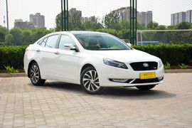 2014款奔腾B70 1.8T手自一体运动尊享型