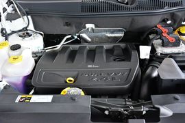 2014款Jeep指南者2.4L四驱豪华版