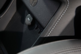 特斯拉MODEL S P85深度测试