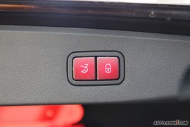 2010款奔驰E300深度试驾