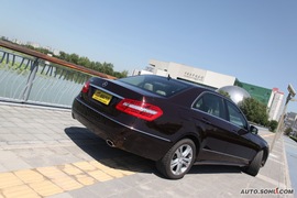 2010款奔驰E300深度试驾