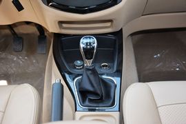 2014款五菱宏光S 1.5L豪华型