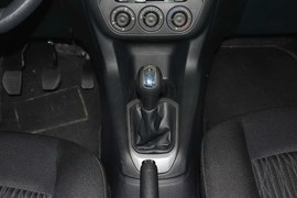2014款雪铁龙全新爱丽舍1.6L舒适手动型深内饰版