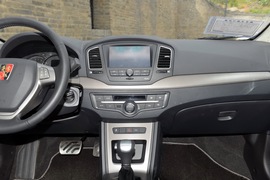 2014款荣威3501.5T 手自一体 劲尚版 外出试驾