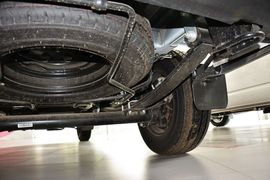 2014款上汽大通V80 2.5T傲运通短轴中顶