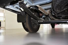 2014款上汽大通V80 2.5T傲运通短轴中顶