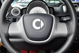 2012款smart fortwo 1.0 MHD硬顶标准版