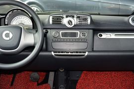 2012款smart fortwo 1.0 MHD硬顶标准版