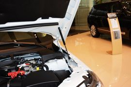 2014款路虎神行者2 2.2T SD4 SE柴油版