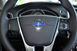 2014款沃尔沃V40 2.0T智逸版