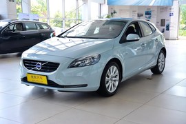 2014款沃尔沃V40 2.0T智逸版