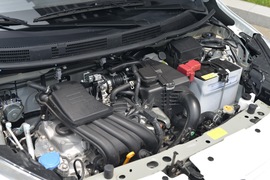 2014款东风启辰R30 1.2L手动易享版