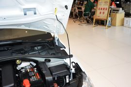 2014款标致301 1.6L自动舒适版