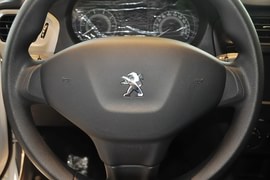 2014款标致301 1.6L自动舒适版