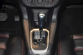 2014款标致301 1.6L自动舒适版