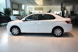 2014款标致301 1.6L自动舒适版