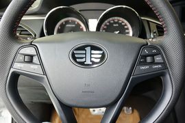 2014款奔腾B70 1.8T手自一体运动豪华型