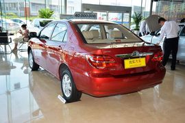 2013款丰田花冠EX 1.6L自动豪华版