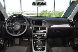2013款奥迪Q5 2.0TFSI动感型