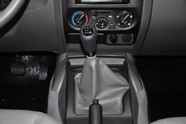 2011款长城风骏5 2.2L财富版精英型四驱大双排