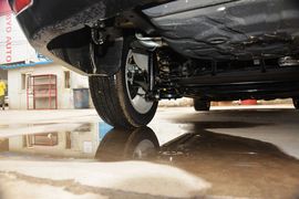 2014款比亚迪速锐1.5TI手动尊贵型