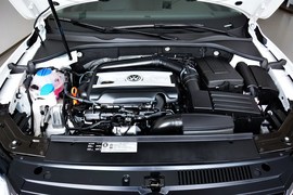 2014款大众帕萨特1.8TSI DSG尊荣导航版