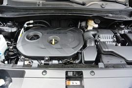 2014款起亚智跑2.0L手动两驱 GLS