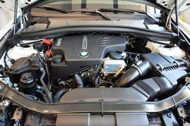 2014款宝马X1 sDrive20i X设计套装