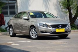 2015款沃尔沃S60L 2.0T智行版