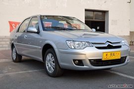 2010款雪铁龙新爱丽舍三厢