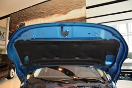 2014款路虎揽胜极光2.0T 5门耀动版