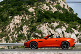 2015款捷豹F-TYPE V8 S试驾实拍