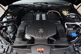 2015款奔驰E320L 4MATIC