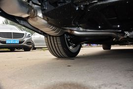 2015款奔驰E320L 4MATIC