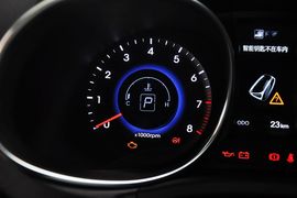 2013款现代格锐3.3L手自一体豪华版 7座