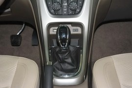 2013款别克英朗GT 1.6L手动进取版