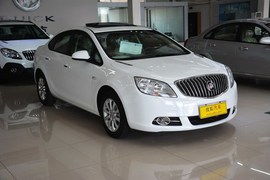 2013款别克英朗GT 1.6L手动进取版