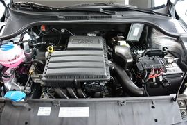 2013款大众捷达1.6L自动舒适型
